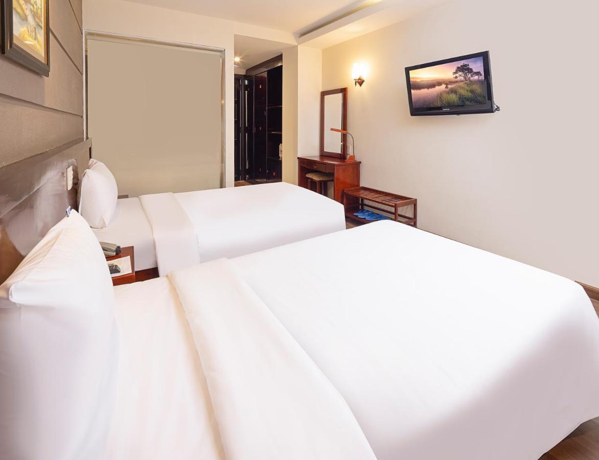 Centersea Hotel Нячанг Экстерьер фото