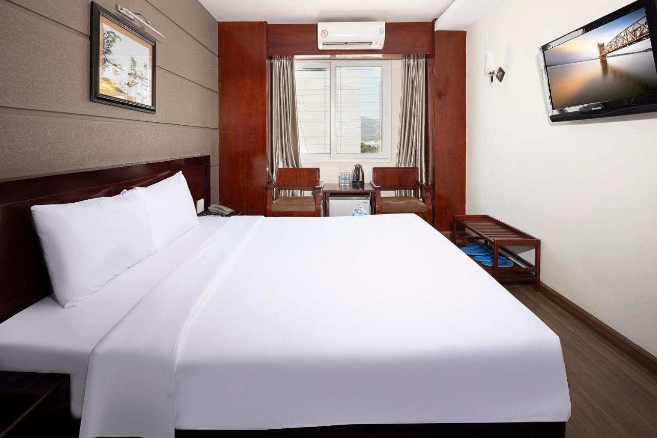 Centersea Hotel Нячанг Экстерьер фото