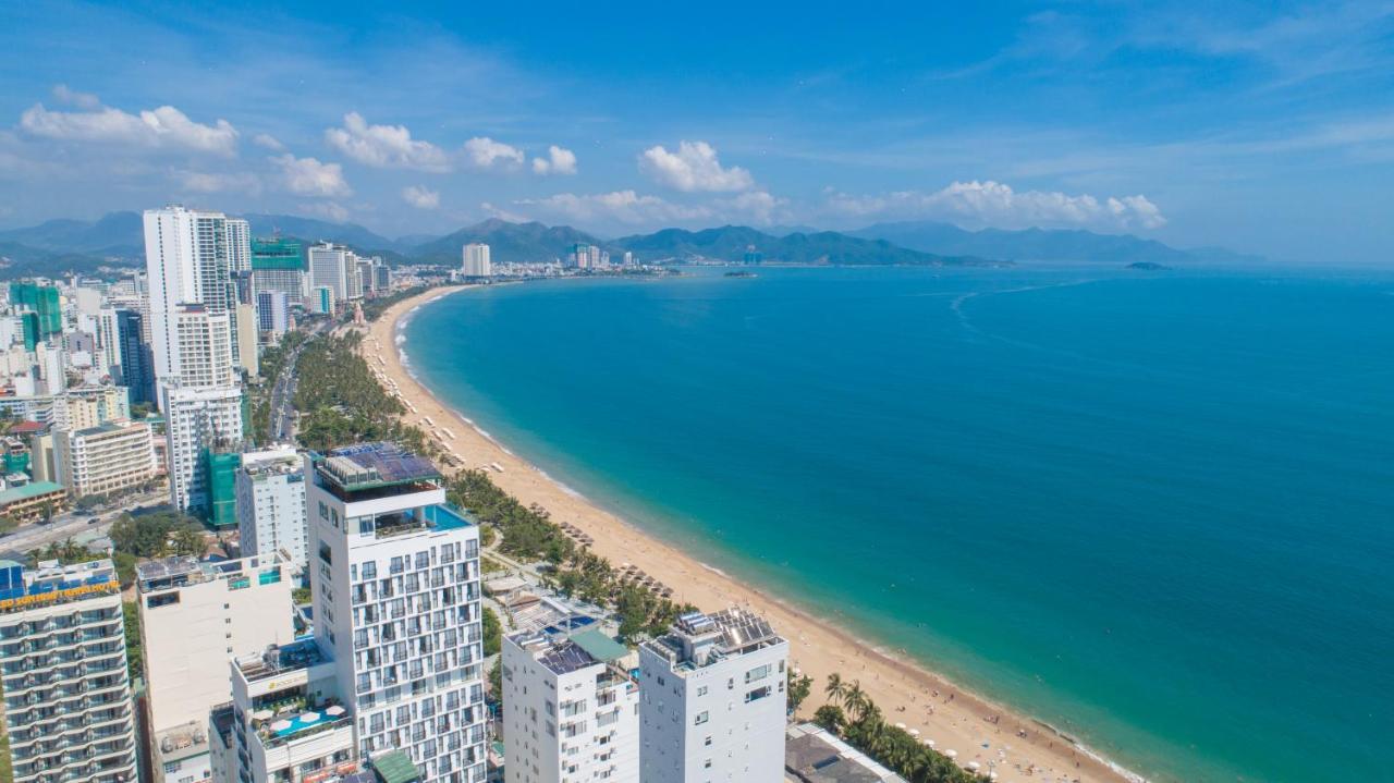 Centersea Hotel Нячанг Экстерьер фото